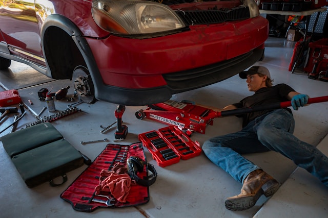 Understanding When to Opt for DIY Car Fixes Over Professionals